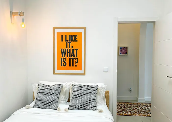 Casa Longa Faro - Traditional Portuguese House With Modern Comforts