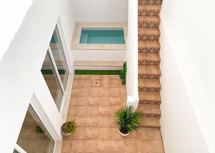 Casa Longa Faro - Traditional Portuguese House With Modern Comforts